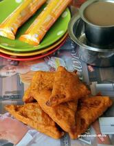 Raja Rani - Vada Pav Center