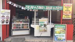 Noluwanel - pastel, salgado, caldo de cana e água de coco.