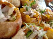 दिनेश चाट सेंटर