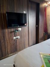 Sri Sai Sutes Lodging Restaurant