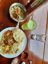 Lakewoods Resto Cafe