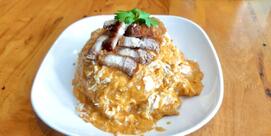 หมูกรอบจอมพลัง สาขา เขต 8