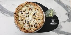 Pizzeria Black Lamb