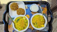 Kande Pohe Ani Barach Kahi, Tathawade