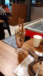 LEO DESSERTS IRINJALAKKUDA