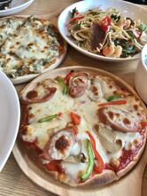 Pike Place Pizza Pasta Steak