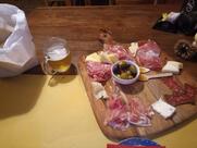 Curnin bar e minimarket