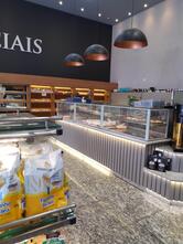 Ester Amaral Pães e Cia