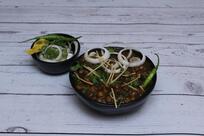 Tony Bhai Chole Bhature Wale Since 1977