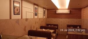 Friends family restaurant and bar