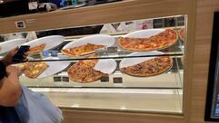 Canadian Pizza (V Walk店)