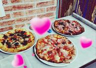 pizzeria planet via vespri