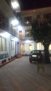 Bazira Guest House and Restaurant