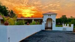 Om Lawn Family Bar & Restaurant