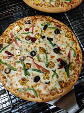 La Pino'z Pizza-Chala, Vapi, Gujarat