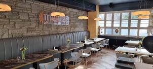 Medusa Restaurant Grillhaus & Lounge