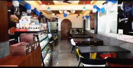 Cafe Cake live bakery