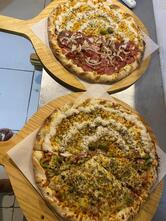 Sr. Pizza / Sr. Pastel