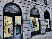 Cosmopolitan Bar Square