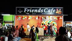 Friend's Cafe
