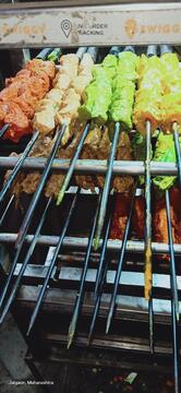 Bombay Chicken Biryani Family Restaurant