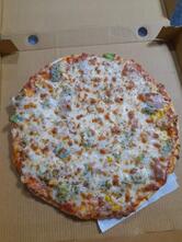 Cafe- Green Olive- pizza, burger, momos, pasta,noodles.