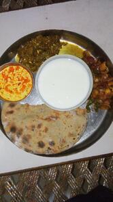 श्री गणेश चौधरी हाईवे होटल