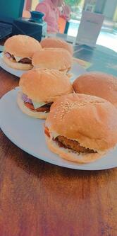 SUNSHIINE SNACKS CORNER