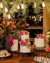 Dus Deuses Confeitaria - Bolos Artesanais