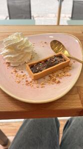 Les Garçons à table !