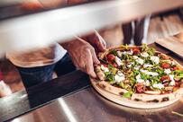 Jordan Tomas - Pizza Mamamia Lyon Croix Rousse