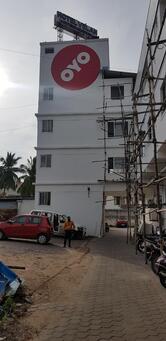 Hotel Velan International