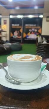 WEBLIHOUSE : Cafe & Books