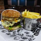 Babuska Gold (pizza, hambúrguer, esfihas e pastéis)