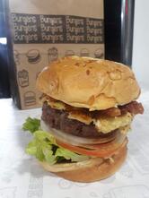 Típicos Burguer