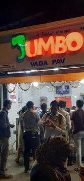 Jumbo Vada Pav