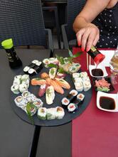 Sushi Mont Blanc - Restaurant - Traiteur - Take Away - Livraison Domicile - Livraison en Relais SMB