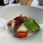 Zinelli Bistrot Wine Bar