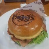 Biggs Lanches, Refeições, Oriental Food e Pokes - Higienópolis