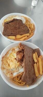 Restaurante e Lanchonete Vitória, Av Padre Theo Herman 264