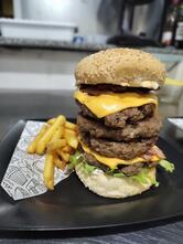 Hambúrguer Artesanal MC 142