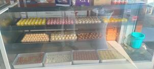 raj sweets & restaurant