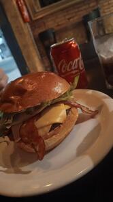 Hamburgueria Villa Lobos