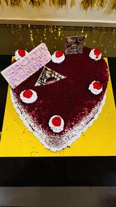 12 o clock the cake shop