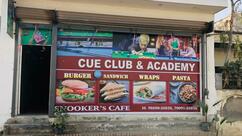 Snooker's cafe