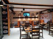 Lalaji dilliwale restro & cafe