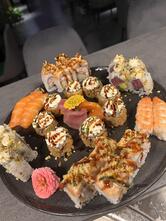 Nozomi sushi wine bar