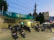 vegas bar & restuarent