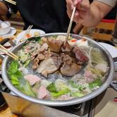 ไฮโซหมูกระทะ