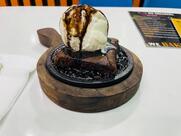 IceBreaker Anantapur - Ice Cream Rolls, Stone Ice Cream, Ice Cream Jars, Waffles & Milkshakes